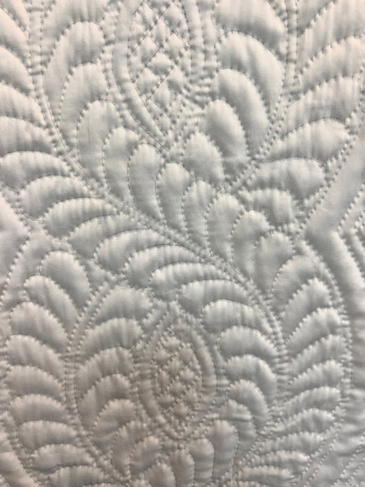 Whole Cloth White Reproduction Hershey Quilt Handmade Blue Ribbon Winner State Fair