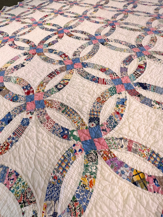 Vintage Double Wedding Ring 1940s Feedsack Quilt Handmade Hand Quilted