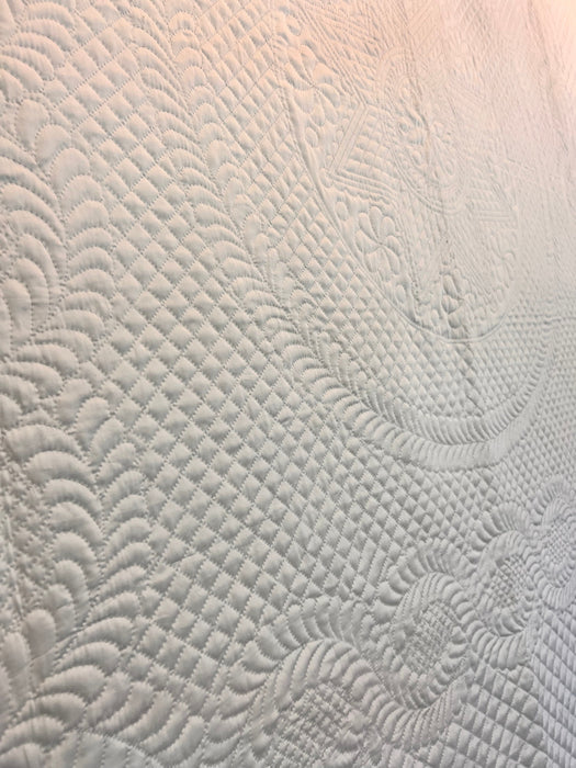 Whole Cloth White Reproduction Hershey Quilt Handmade Blue Ribbon Winner State Fair